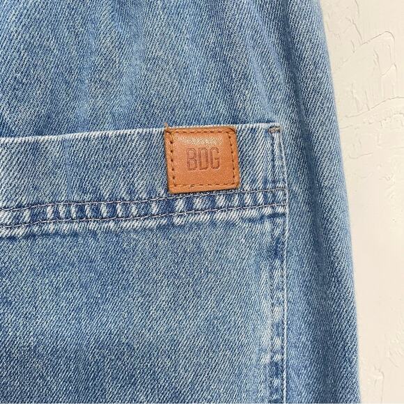 BDG Urban Outfitters 80s Style Jogger Mom Jeans Womens 24 High Rise Blue Denim - Picture 6 of 10